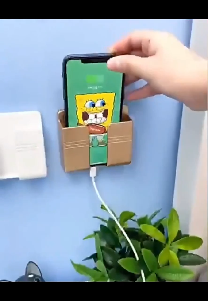 Buy 5 Get 1 Free Best Price Tag Wall-Mounted Mobile Phone Charging Stand